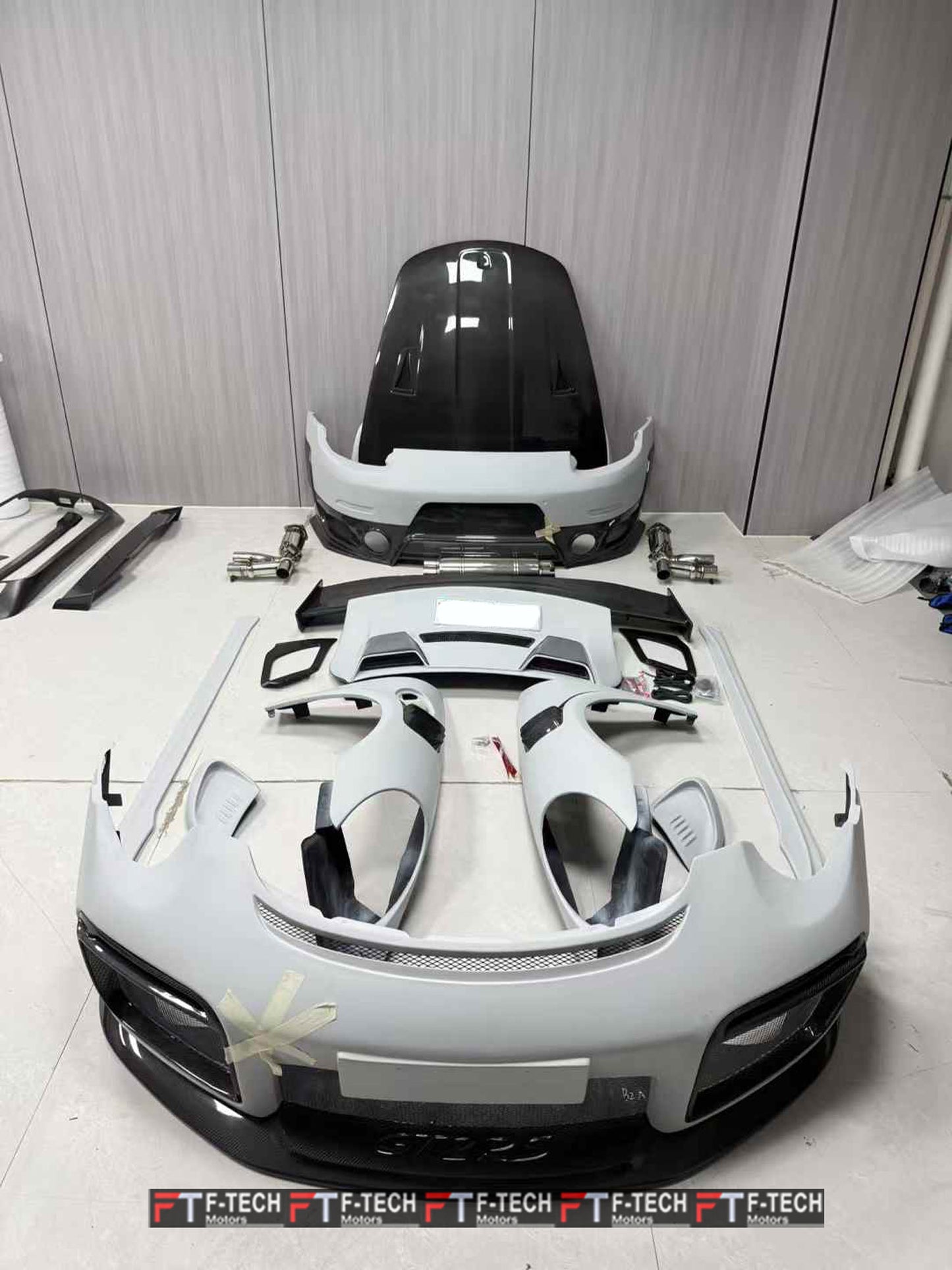 Dry Carbon Fiber GT2 RS Body Kit For Porsche 911 991.2 Carrera 4 S 4S 2015 - 2019