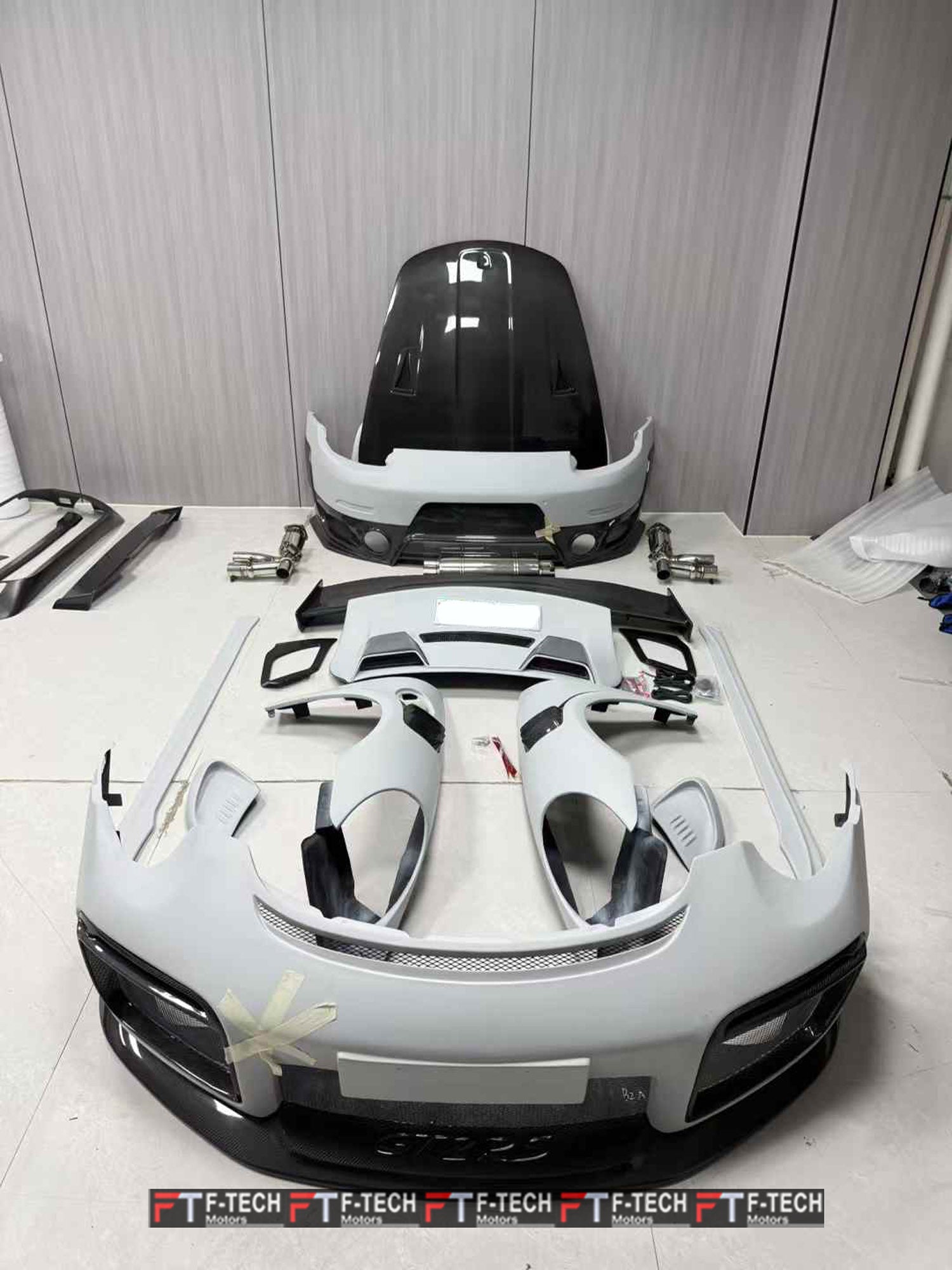 Dry Carbon Fiber GT2 RS Body Kit For Porsche 911 991.2 Carrera 4 S 4S 2015 - 2019