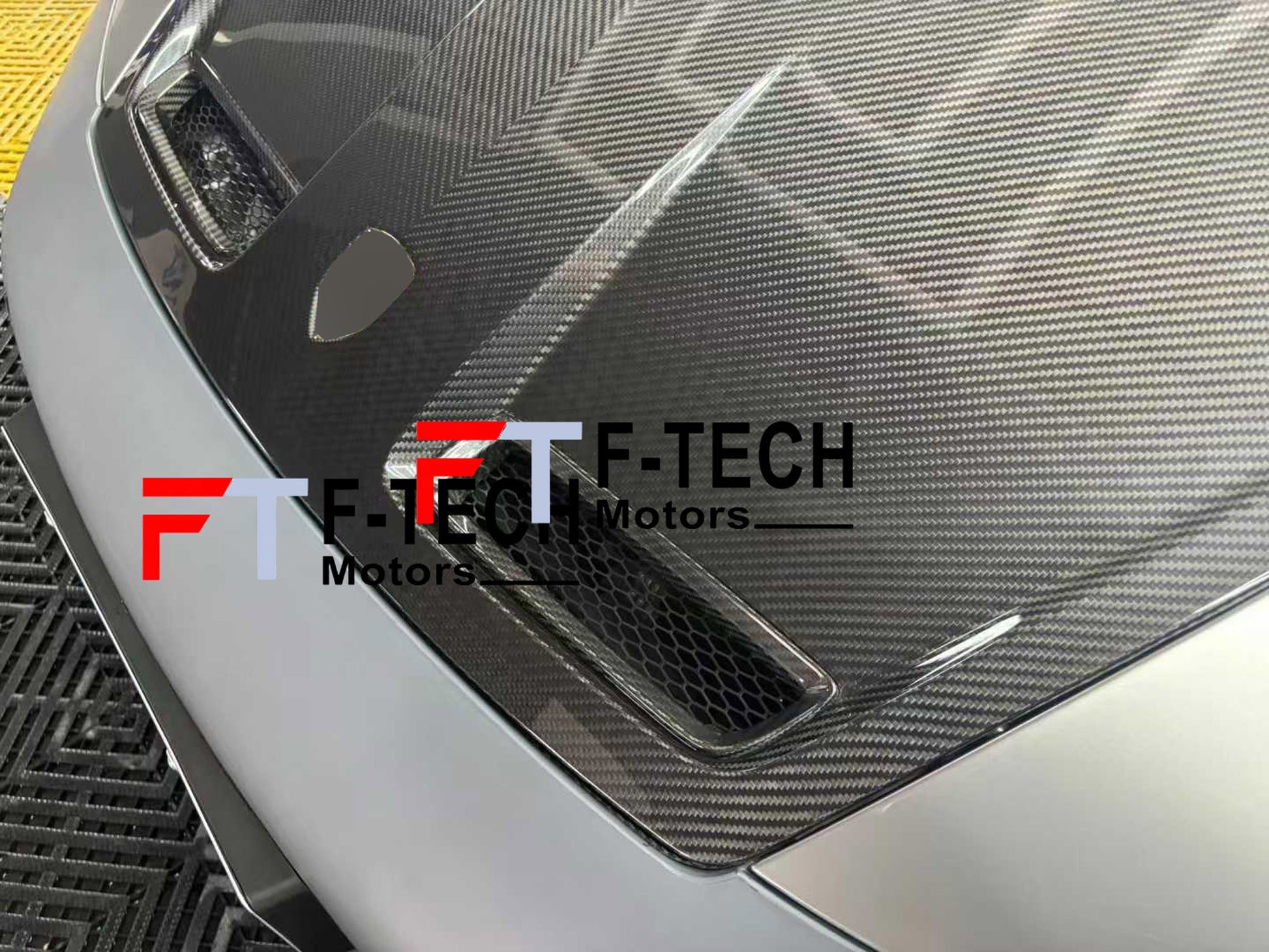 Dry Carbon Fiber GT3 Hood Spoiler for Porsche 911 992.1 Carrera 4 S 2019 - 2024