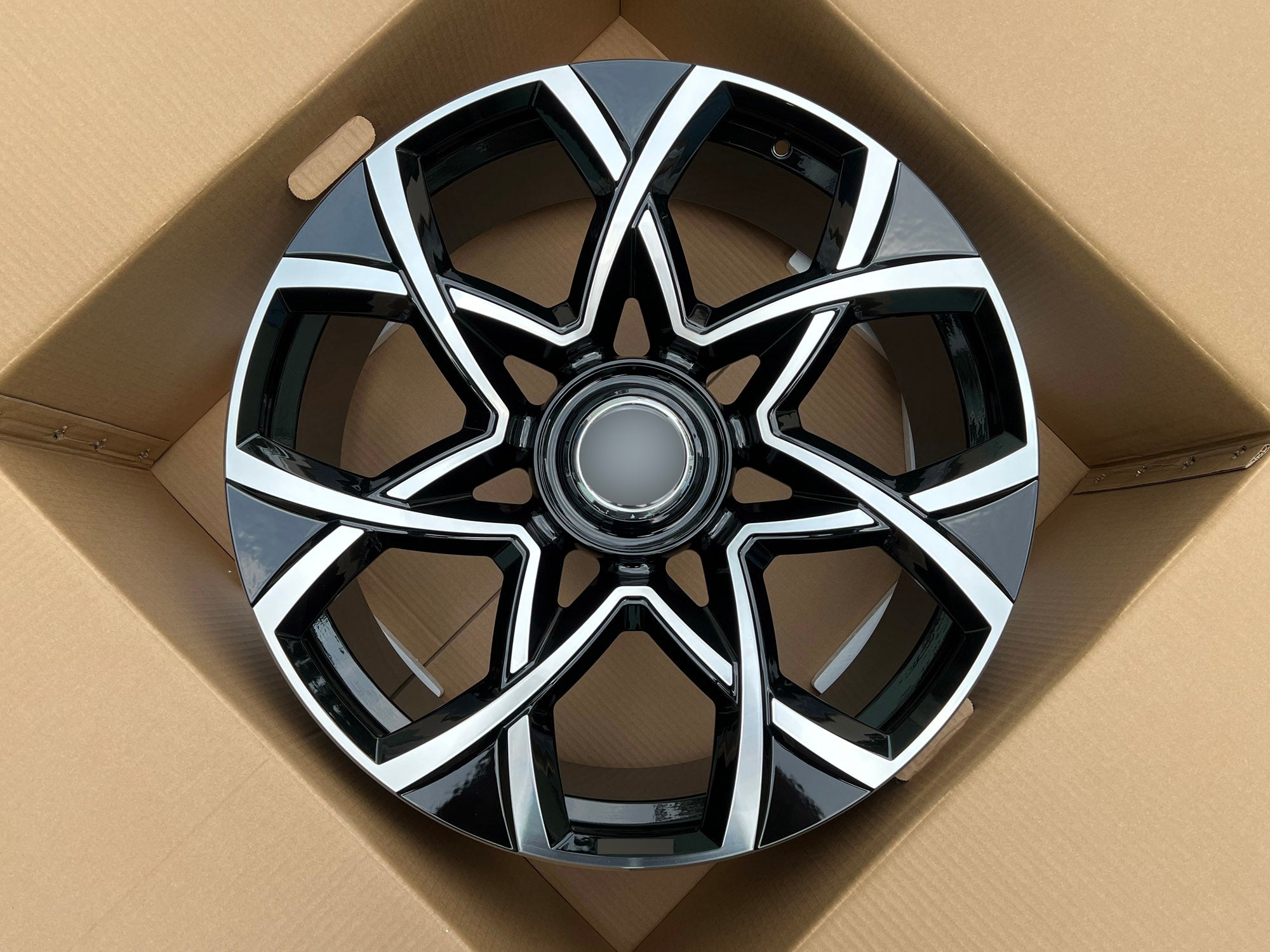 Monoblock Custom Forged Alloy Wheels Rims For Rolls Royce Cullinan Gho ...