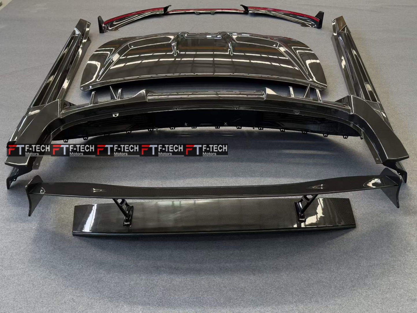 Dry Carbon Fiber Body Kit For Xiaomi SU7 2023+