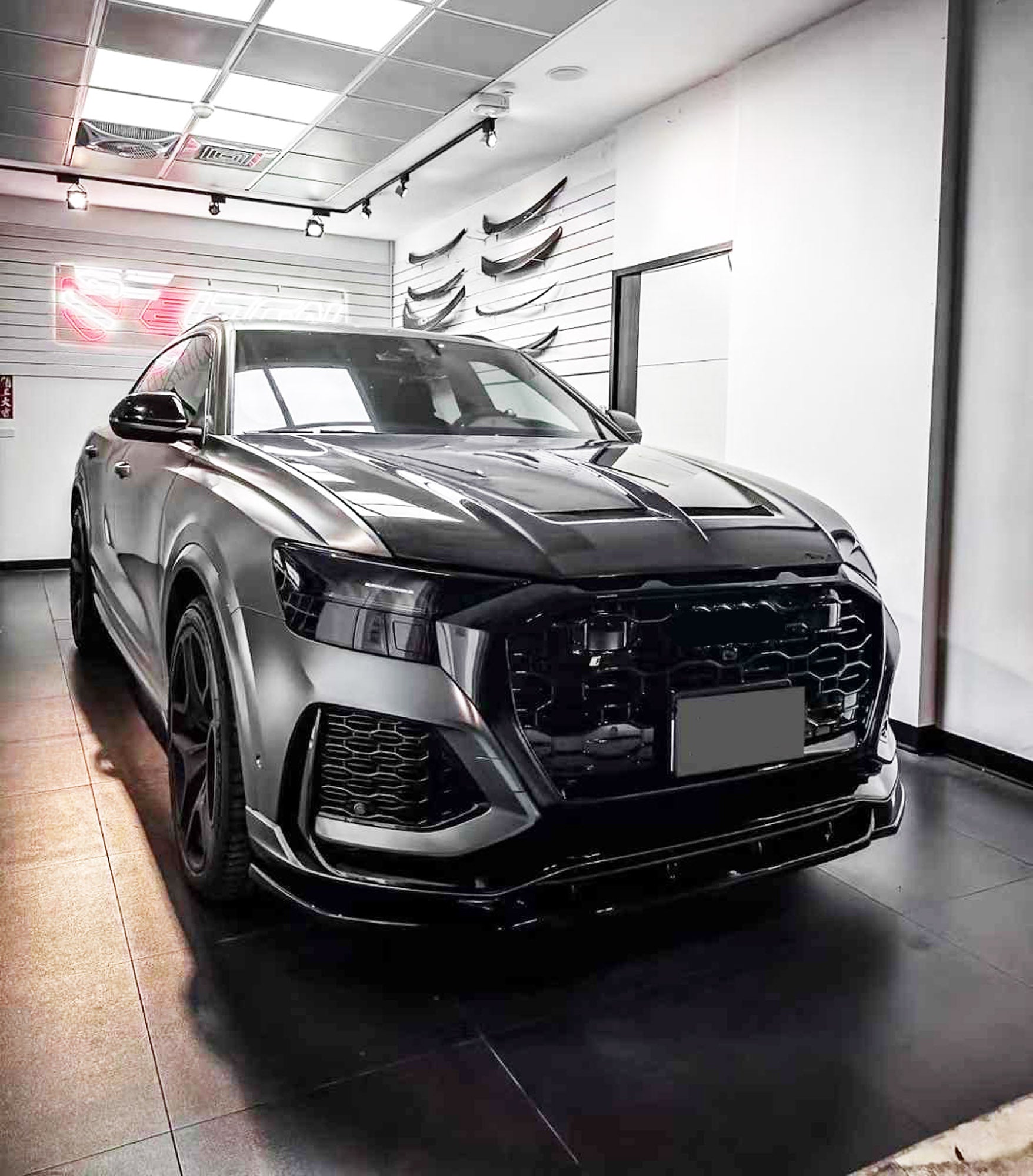 Carbon fiber hood bonnet kit for Audi RS Q8 2019 - 2023