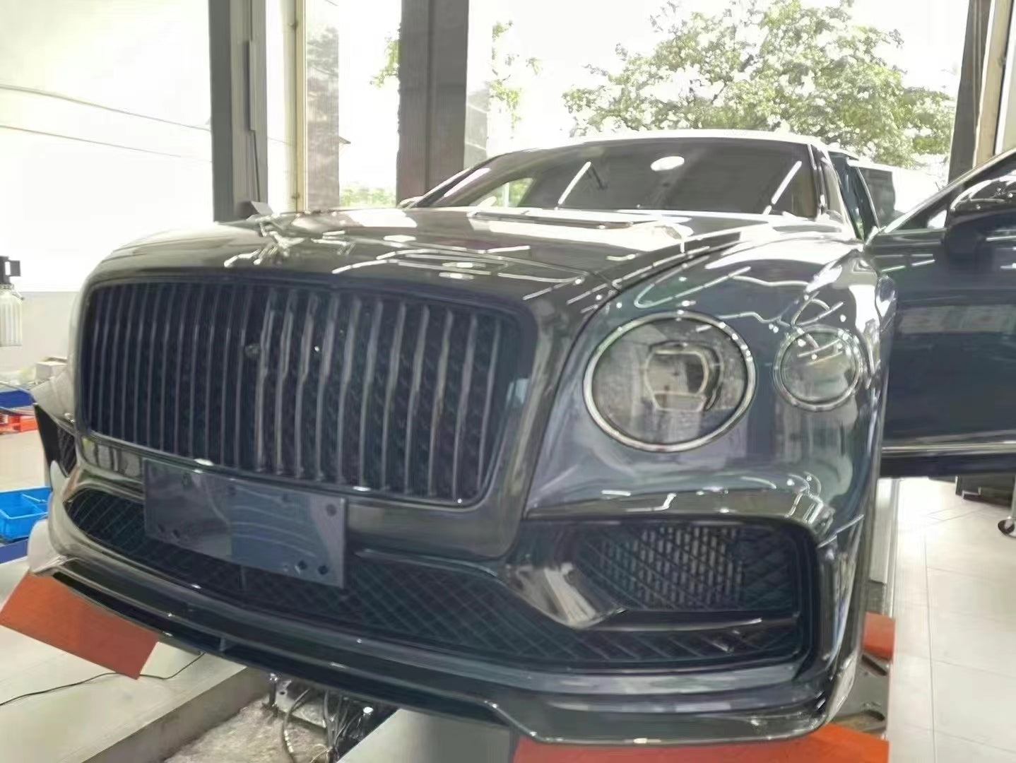 Dry carbon fiber body kit fit for Bentley Flying Spur 2019 - 2024 W12