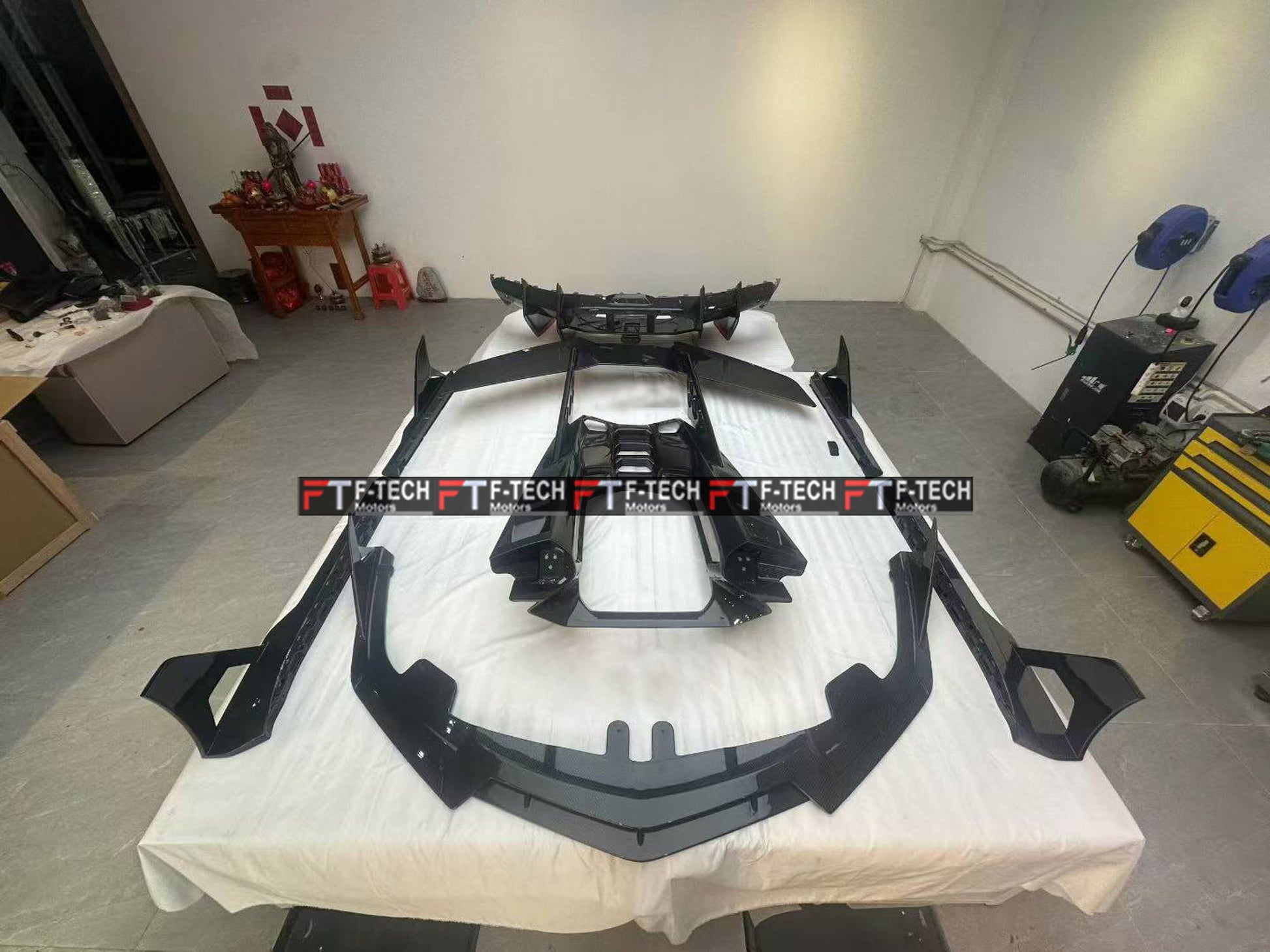 Dry Carbon Fiber Aero Body Kit for Lamborghini Revuelto (2024+) Duke