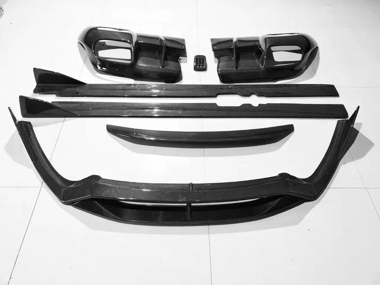 Carbon fiber conversion body kit Ferrari F12 Berlinetta  2012 - 2017