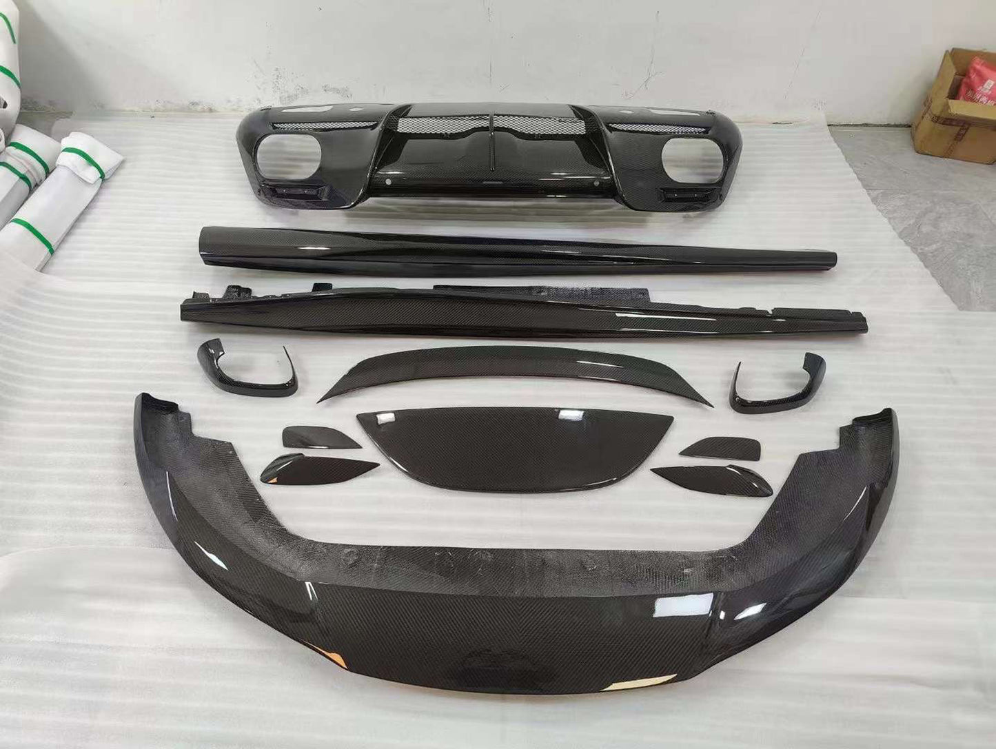 Dry carbon fiber NV body kit for Ferrari Roma 2020+