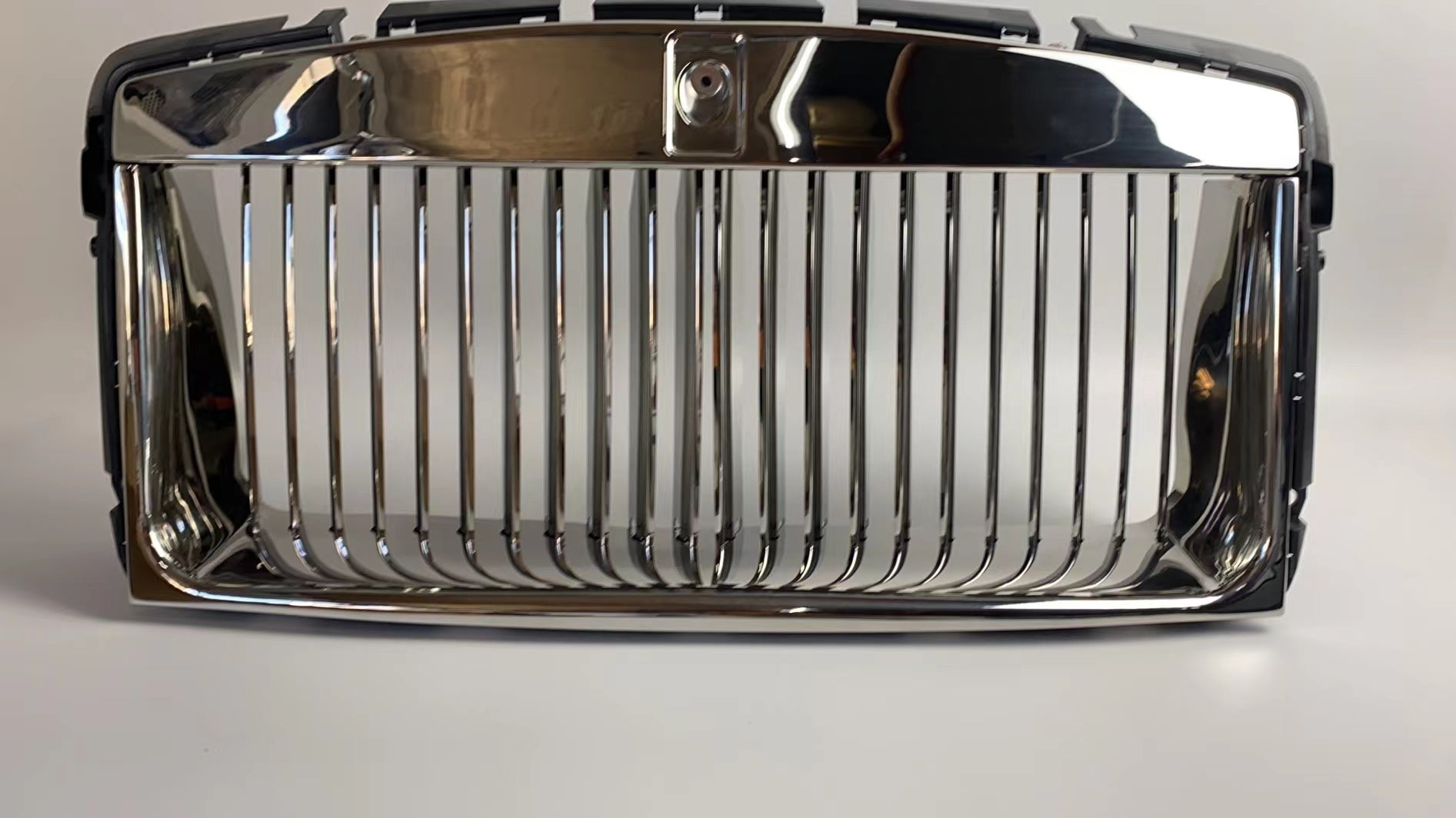 Chrome front grille assembly for Rolls Royce Ghost 2010 - 2014