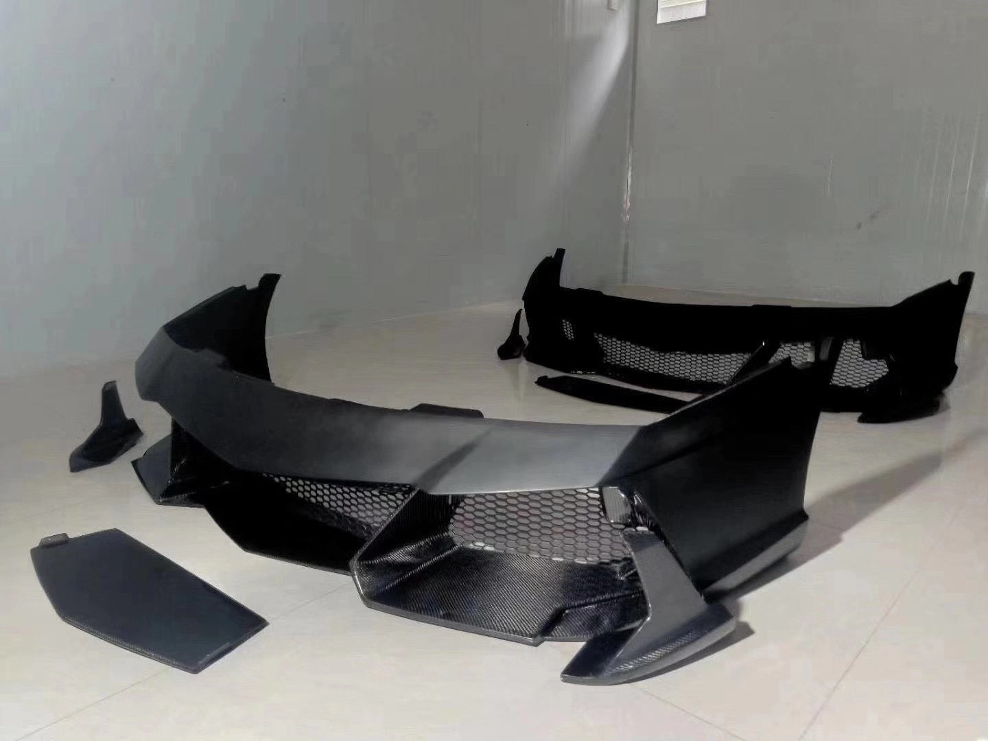 Upgrade front bumper for Lamborghini Gallardo 560-4 2008-2014