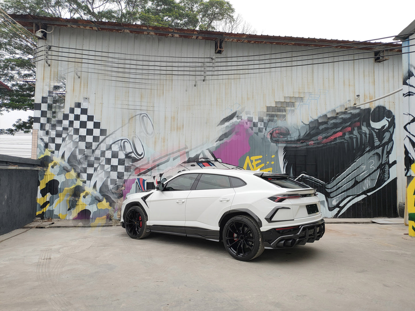 Dry carbon fiber body kit for Lamborghini Urus 2018  - 2023