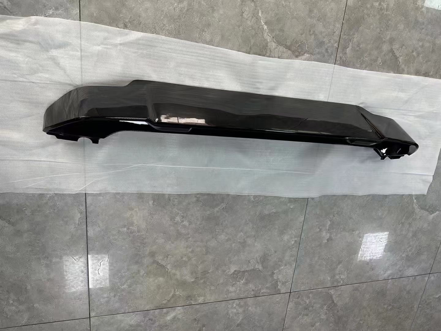 Roof spoiler for new Land Rover Defender L663 90 / 110 2020+