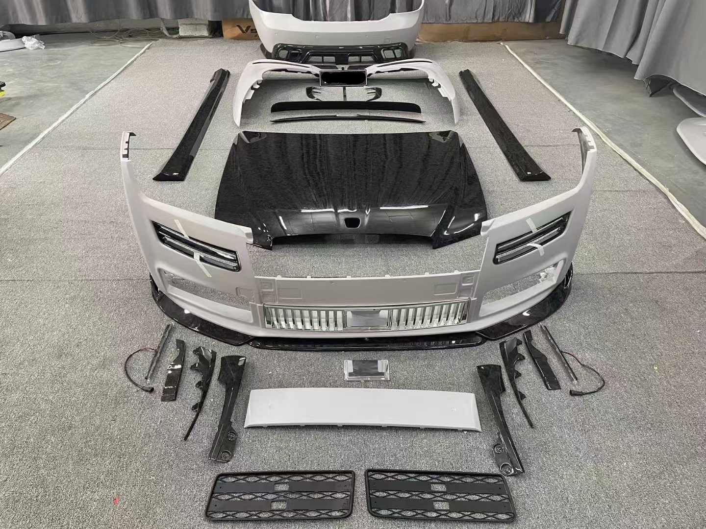 Dry carbon fiber conversion body kit for Rolls Royce Ghost 2020 - 2024