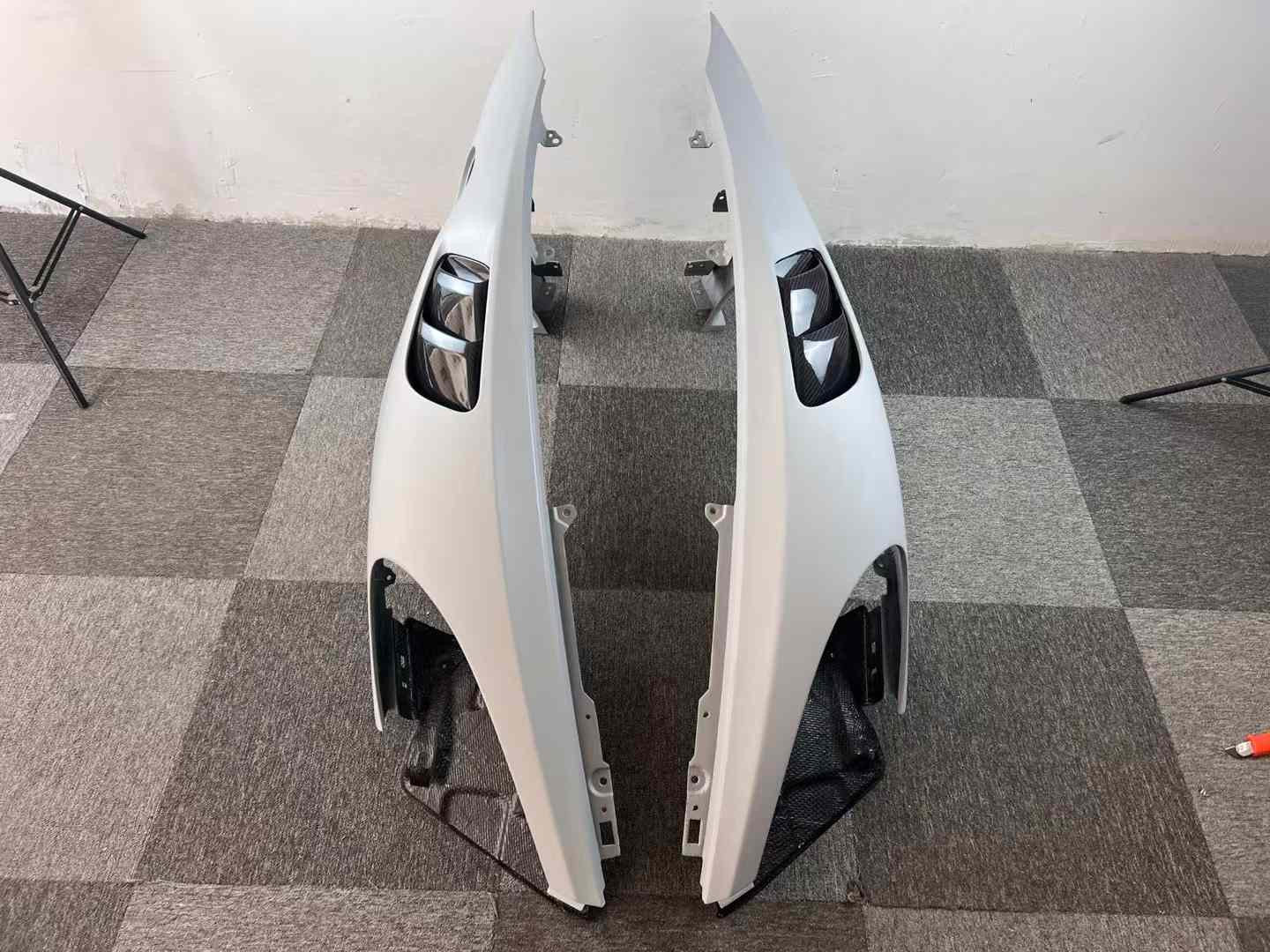 Dry carbon fiber GT4 RS style pair of front fenders Porsche 718 Cayman Boxster 982 2016+