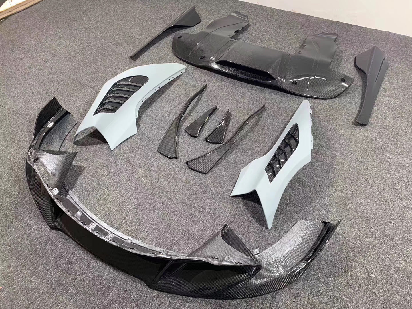 Carbon fiber body kit for McLaren 720S 2017 - 2023