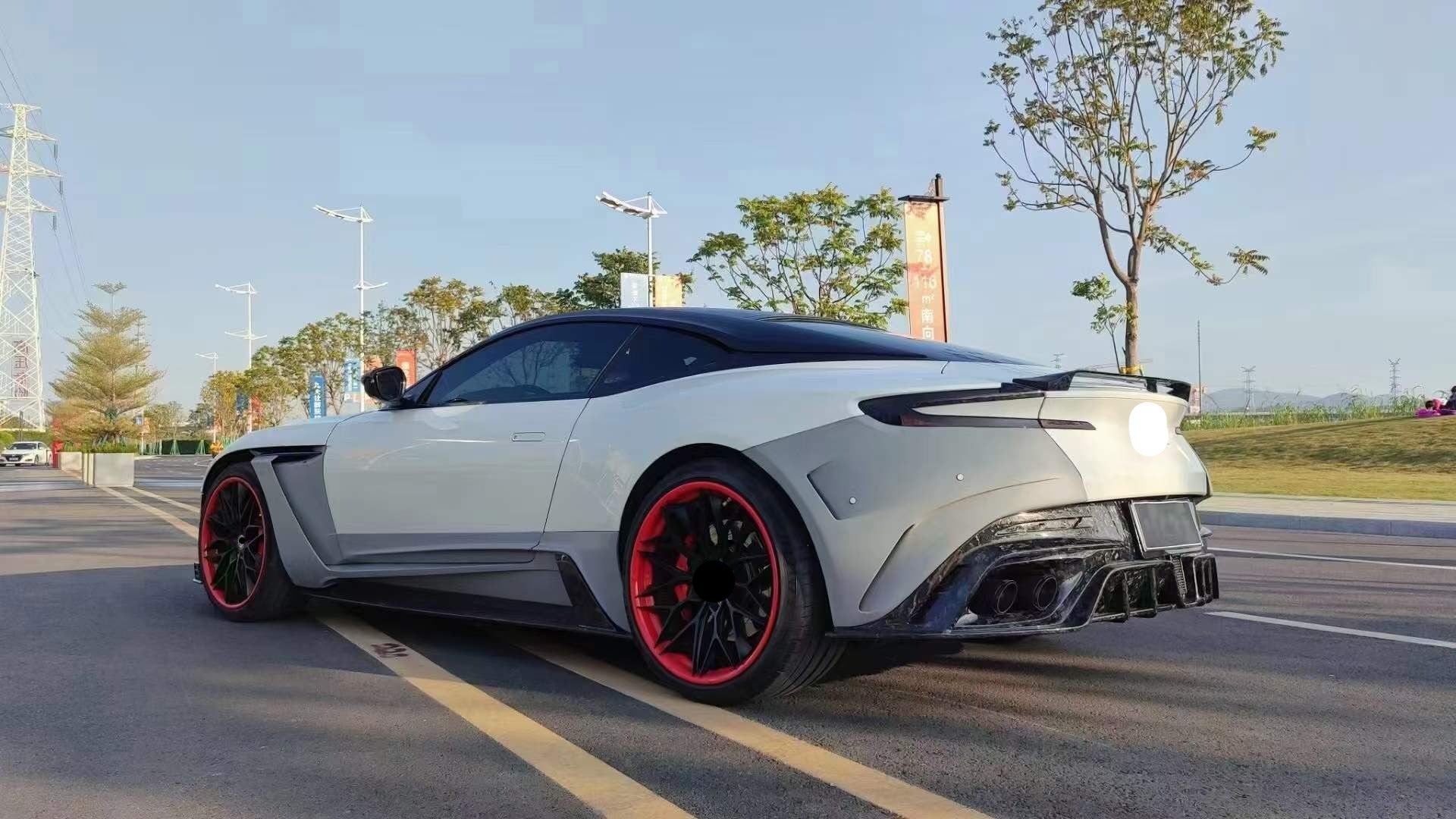 Forged Carbon Fiber Upgrade Body Kit For Aston Martin DB11 2016 - 2023 MSY
