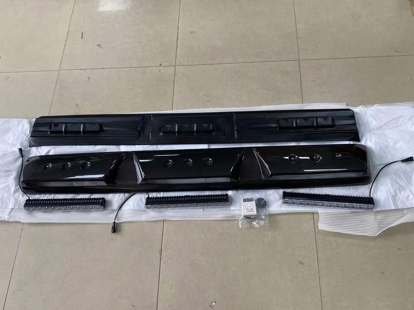 Dry Carbon fiber roof light bar fit Mercedes Benz G class W464 G63 G550 AMG All Models mansory