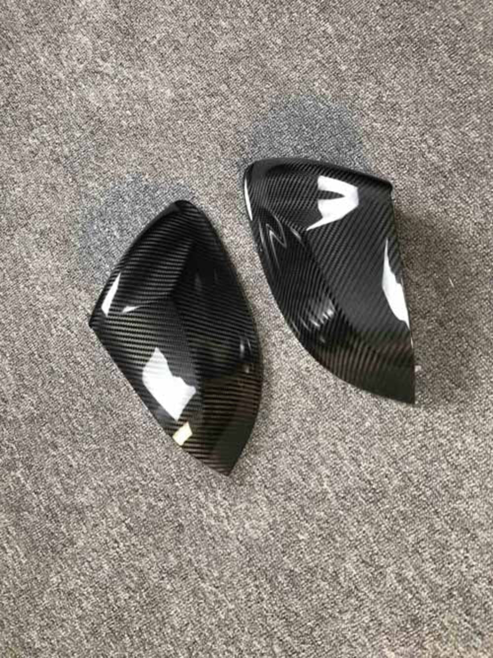 Dry Carbon Fiber Mirror Covers for Lamborghini Urus 2018 - 2023